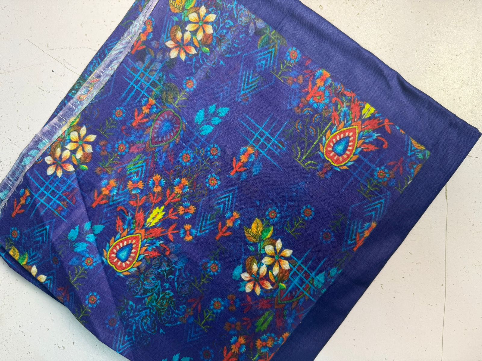 Lawn 90/70 2p Suit Allover 9023