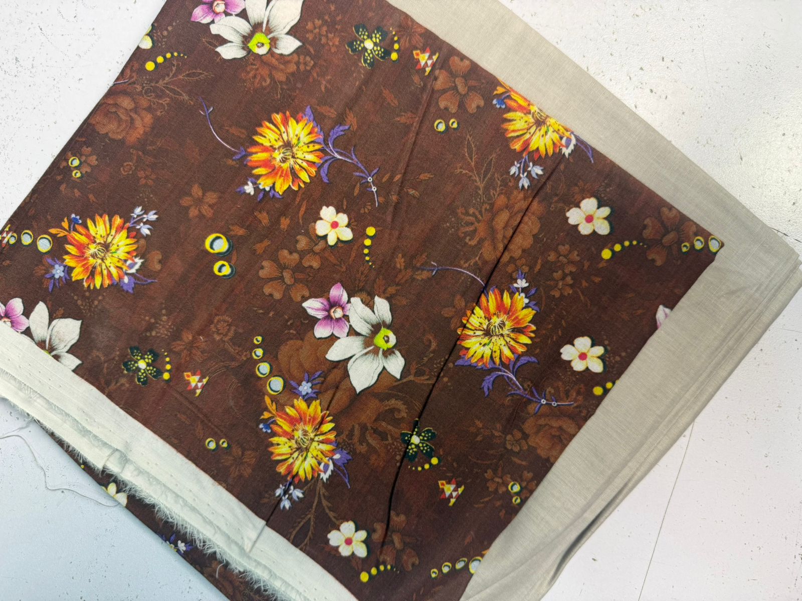 Lawn 90/70 2p Suit Allover 9026