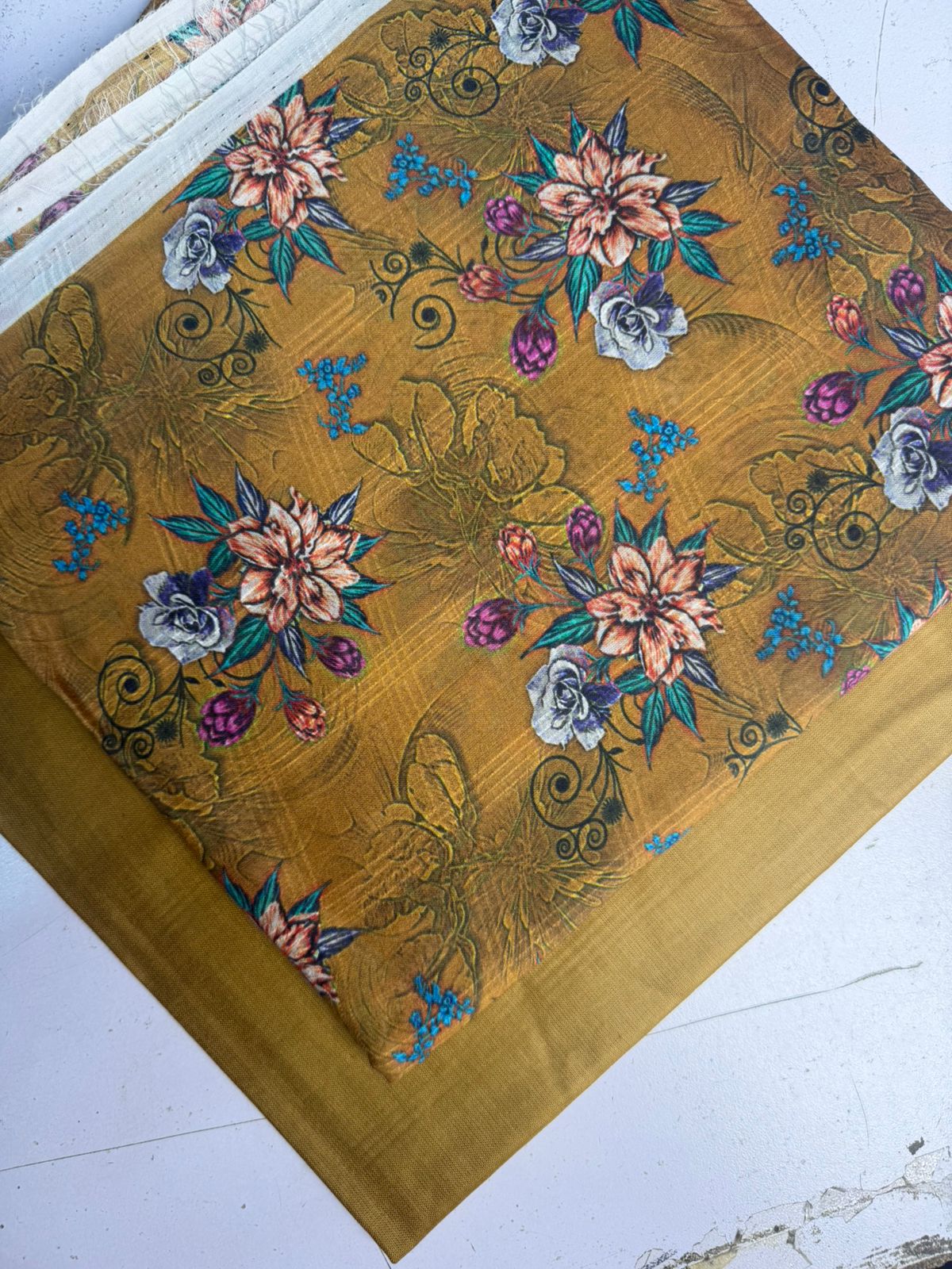 Lawn 90/70 2p Suit Allover 9031